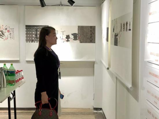 ��������������塷����黭��Ʒչ�ڱ�����Ļ