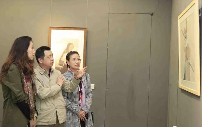 清华大学中国工笔画高端创新人才交流培养平台展览开幕
