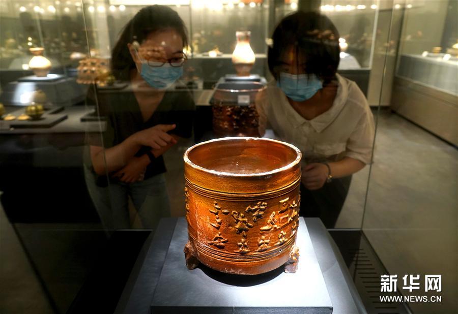 郑州：陶瓷文化讲述“黄河故事”