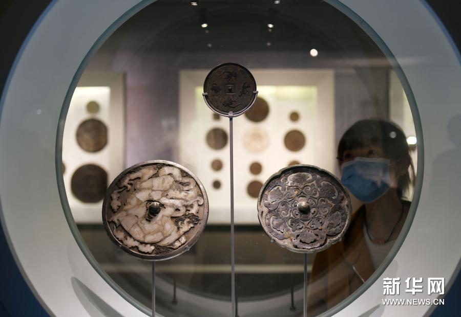 国博举办中国古代铜镜文化展