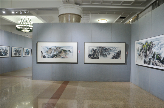 黄山是我师——程海鹰艺术作品展于民族文化宫展览馆开幕