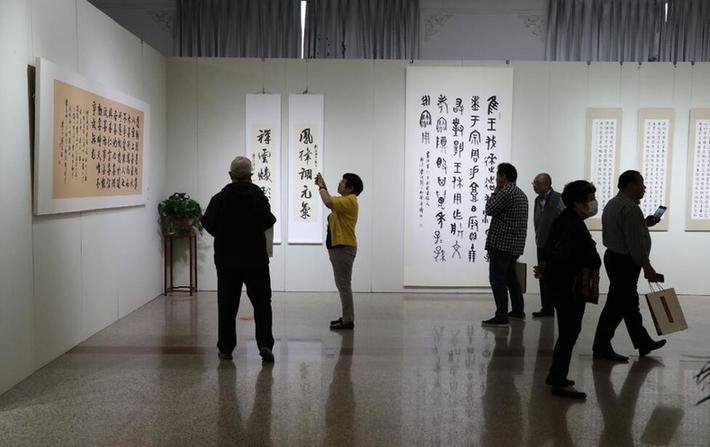 “雅道焕新——李纯博书法展”在北京民族文化宫开幕