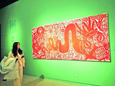 “纸上天裁——中国美术馆藏剪纸艺术展”开展