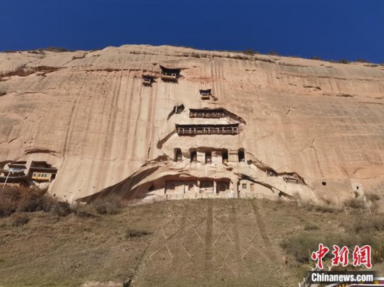 马蹄寺石窟群：祁连山脚下的艺术宝库