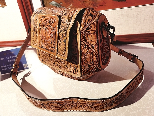 旅顺皮雕:一刀一刻凝匠心 旅顺皮雕:一刀一刻凝匠心