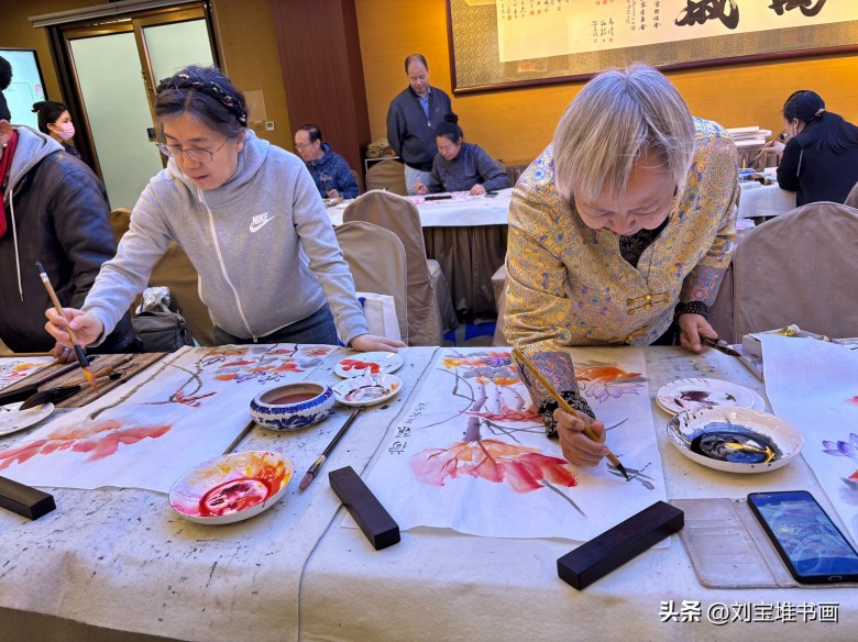 画荷：不被条件束缚，唯坚持才有成效