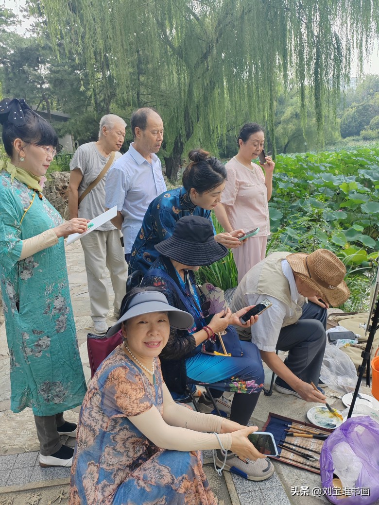 学习画荷花不用那么刻苦 学习画荷花不用那么刻苦