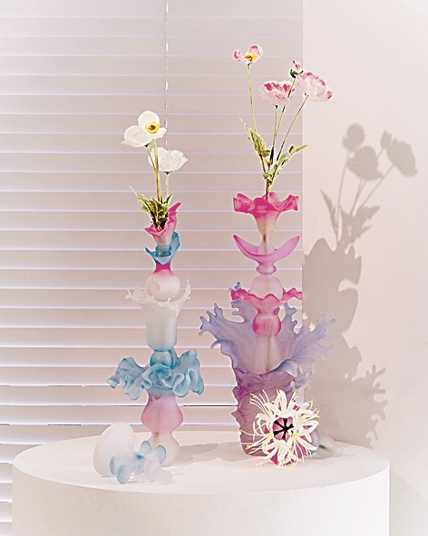 “生命”花瓶:落花成器藏春意 “生命”花瓶:落花成器藏春意