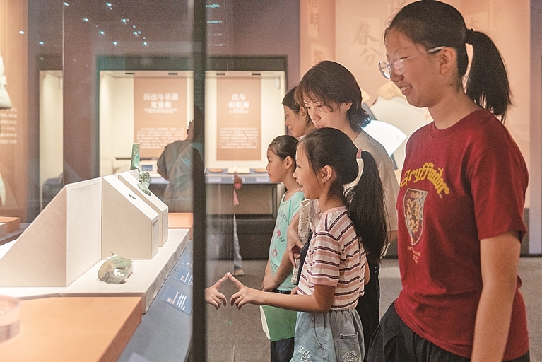 跨越古今,与星河对话——安徽博物院“天问——中华文明宇宙观”展览印象 跨越古今,与星河对话——安徽博物院“天问——中华文明宇宙观”展览印象