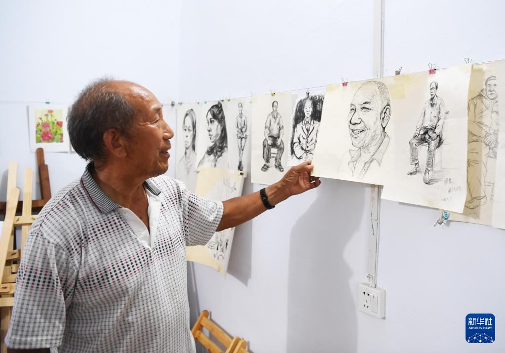 河南嵩县：画笔绘就伏牛山村振兴新貌