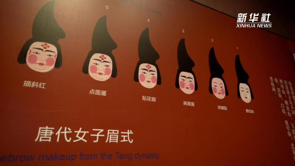 走进河南博物院 体验“文创热”