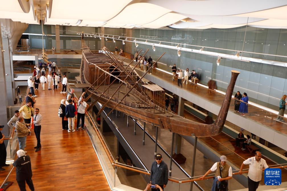 大埃及博物馆正式向公众开放