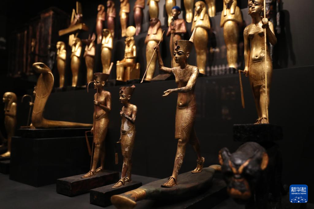 大埃及博物馆正式向公众开放